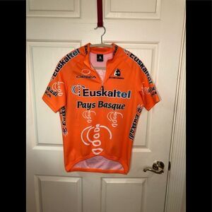 Etxeondo cycling shirt 